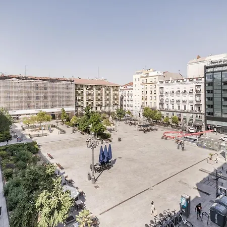 Comfy 4 Rooms Apt In The Heart Of Chueca-2